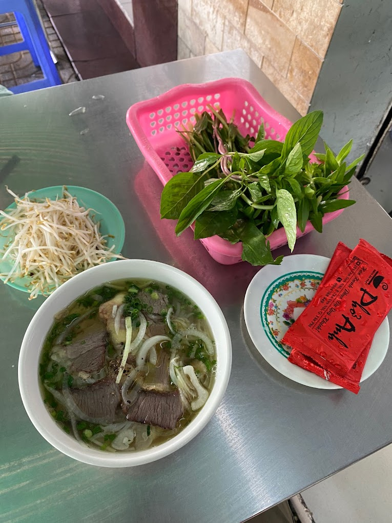 Phở Anh, Tân Sơn Nhì