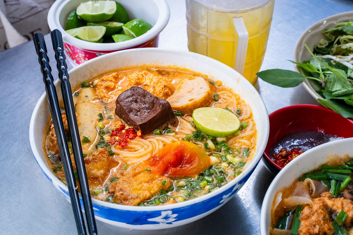 Bún riêu Sài Gòn