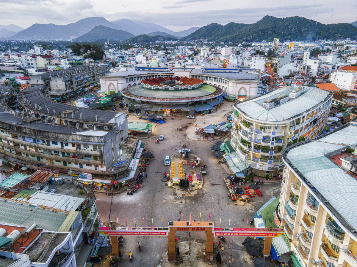 Chờ Đầm Nha Trang