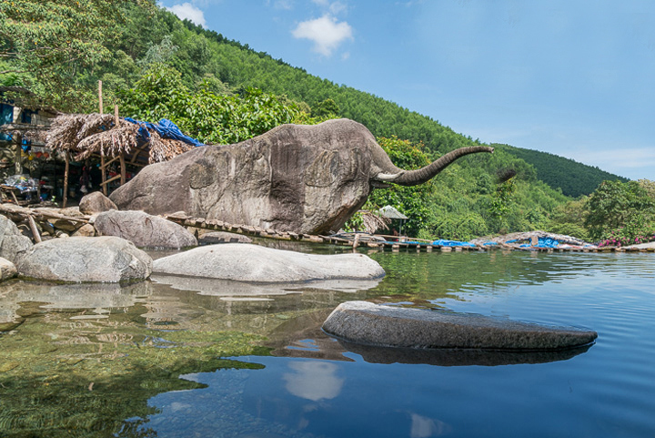 Khu du lịch Suối Voi