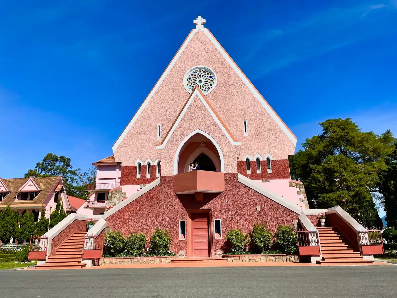 Nhà thờ Domaine De Marie