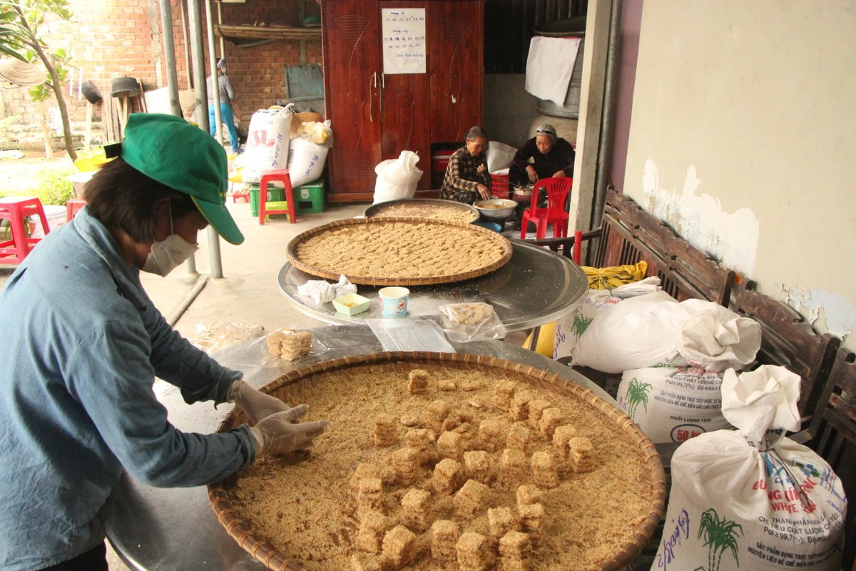 Bánh khô mè Đà Nẵng