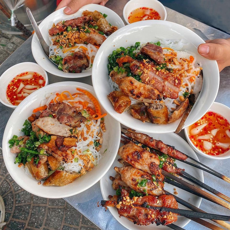 Bún Thịt Nướng Hội An