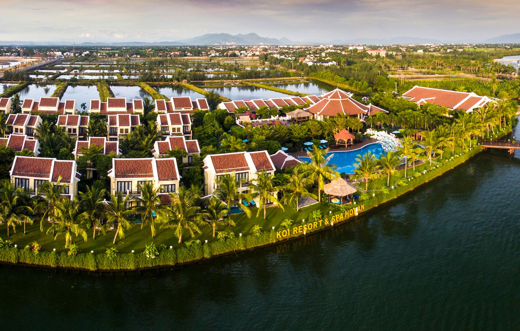 Khách sạn và resort 5 sao