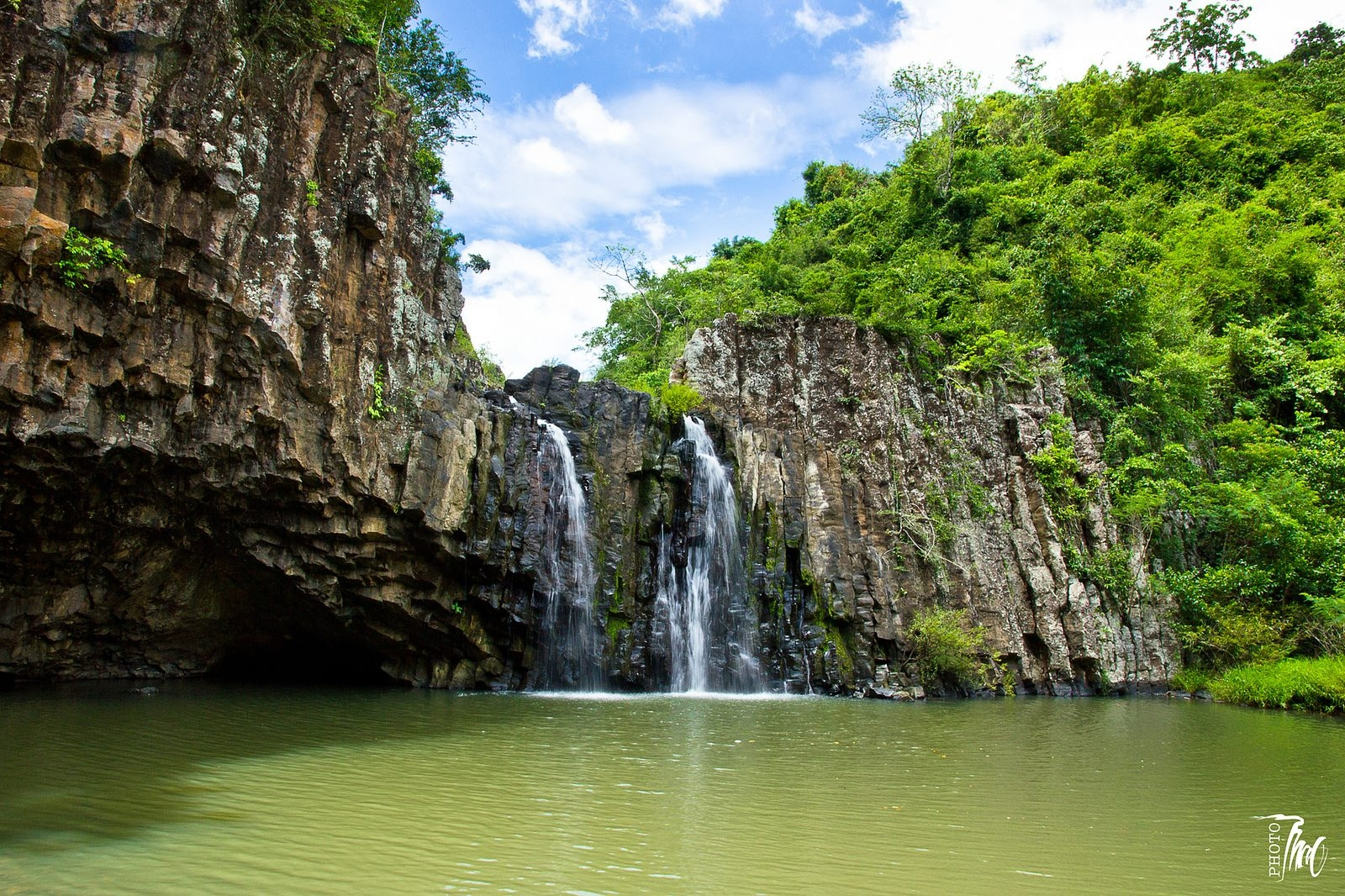 Vực Hòm