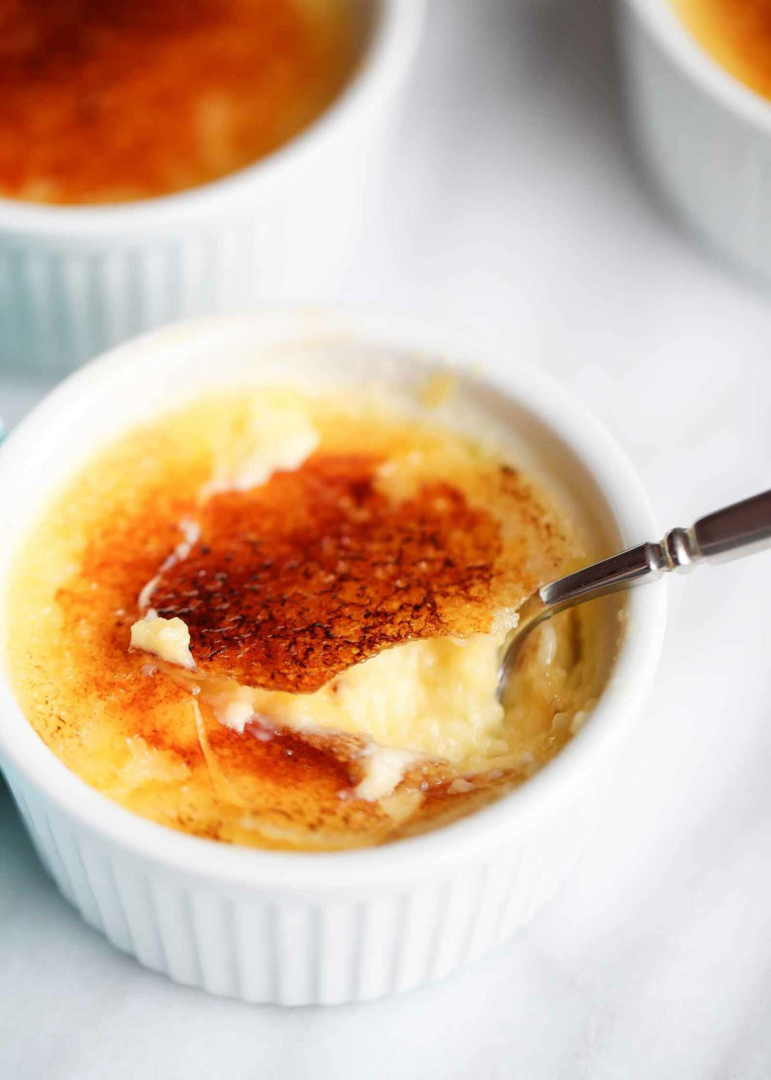 Thưởng thức Crème Brûlée