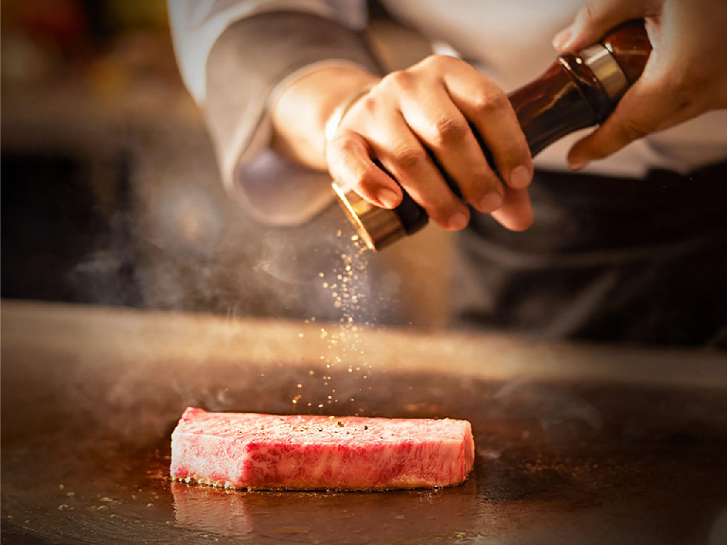 Teppanyaki - Bữa tiệc của ngũ quan