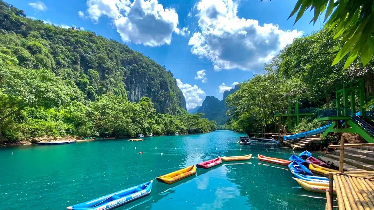 Sông Chày Hang Tối