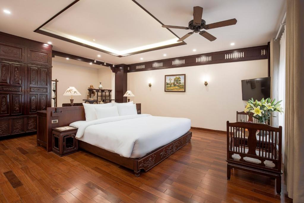 Emeralda Resort Tam Cốc