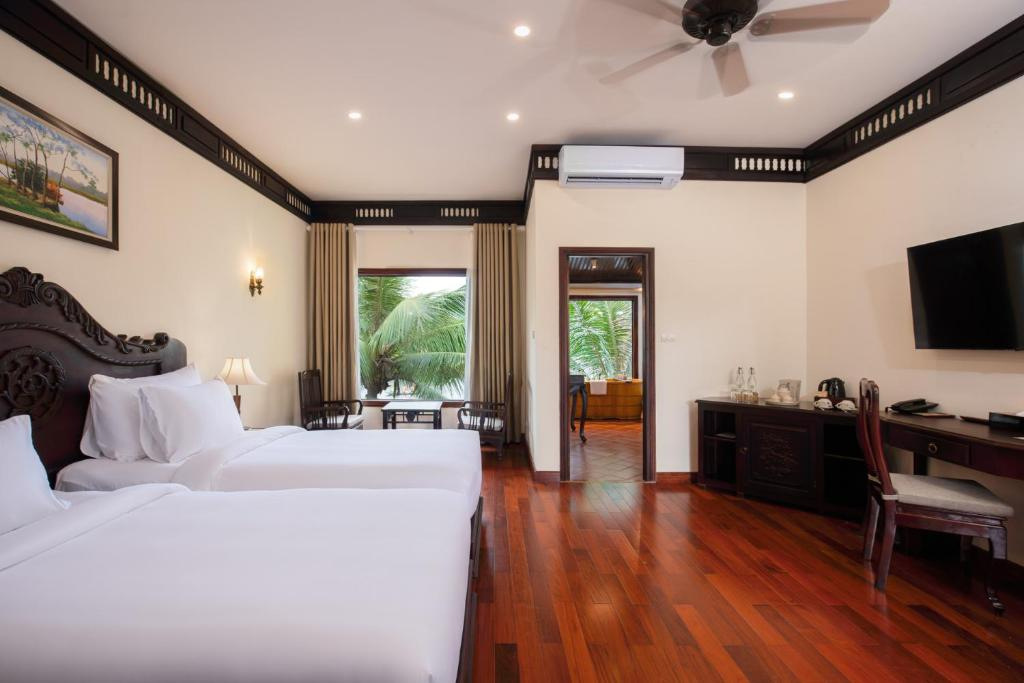 Emeralda Resort Tam Cốc