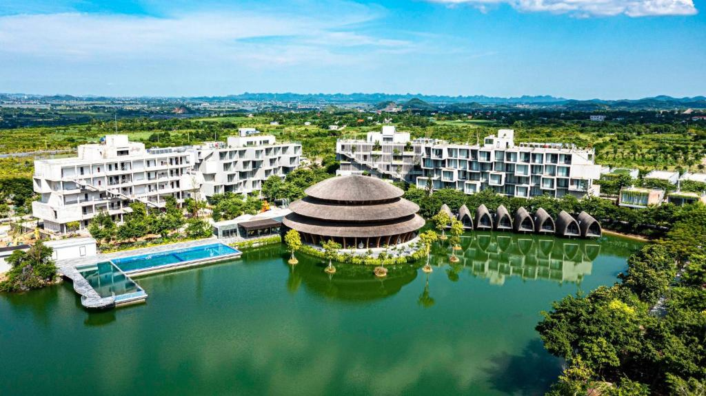 Wyndham Grand Vedana Ninh Bình Resort