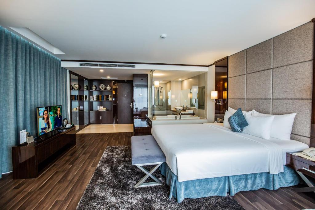 Central Luxury Hạ Long Hotel