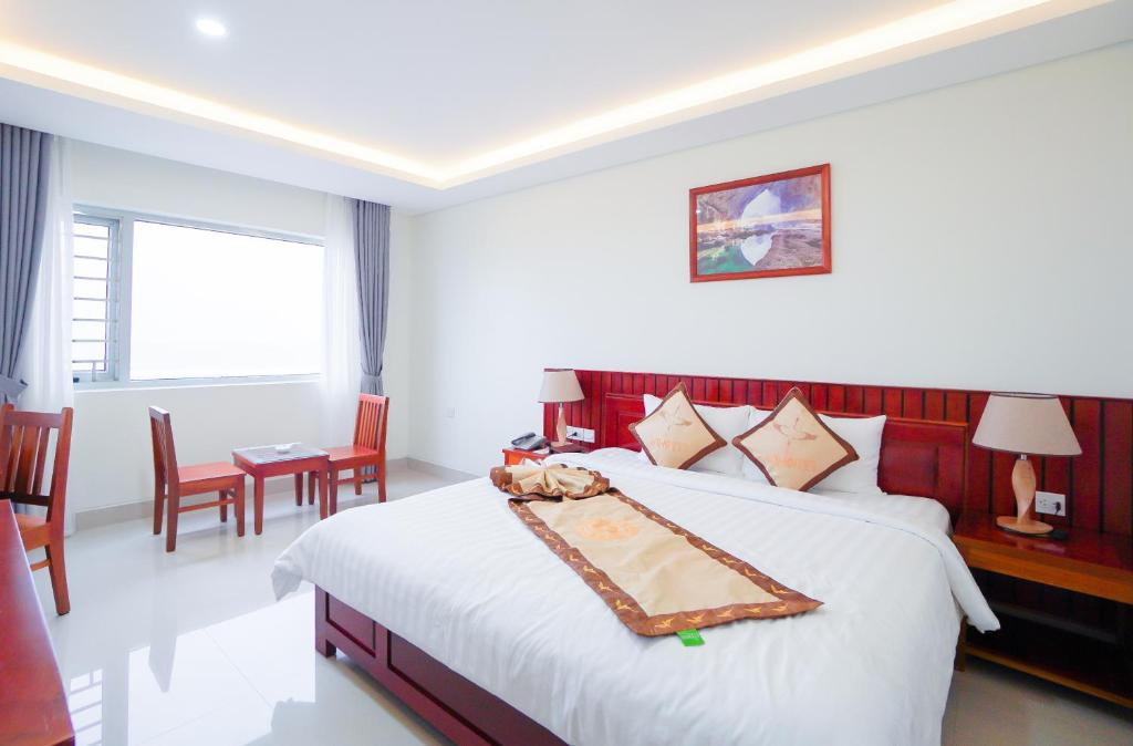 Vinh Hoang Hotel